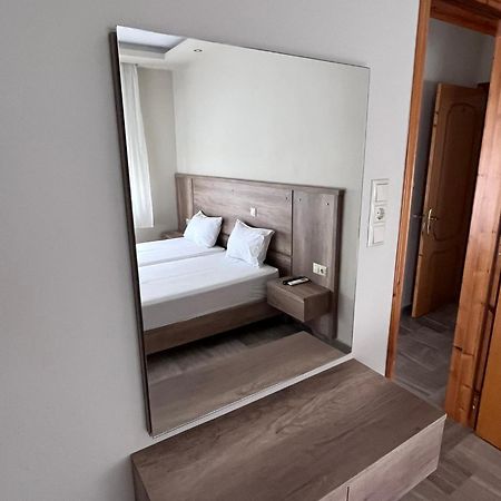 Hotel Filoxenia Neoi Poroi Esterno foto